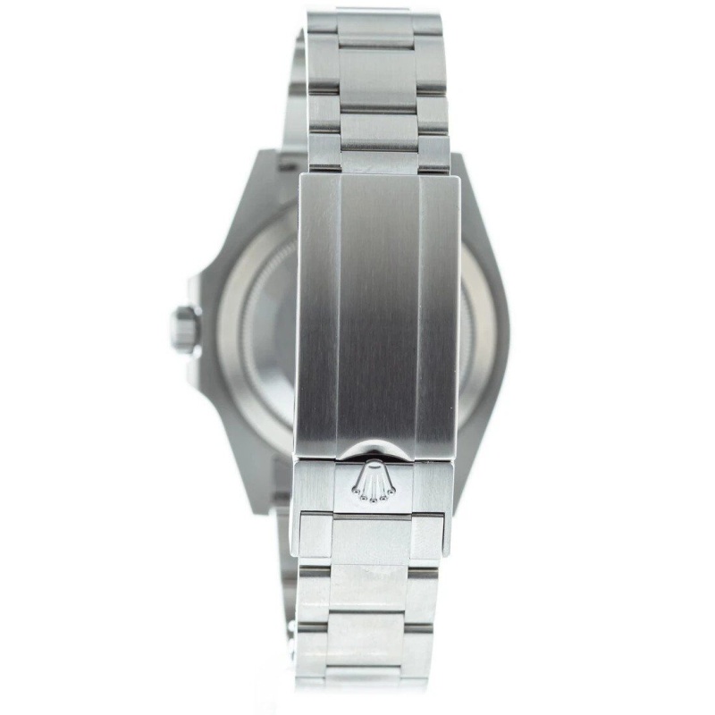 Rolex Submariner 124060 4 1